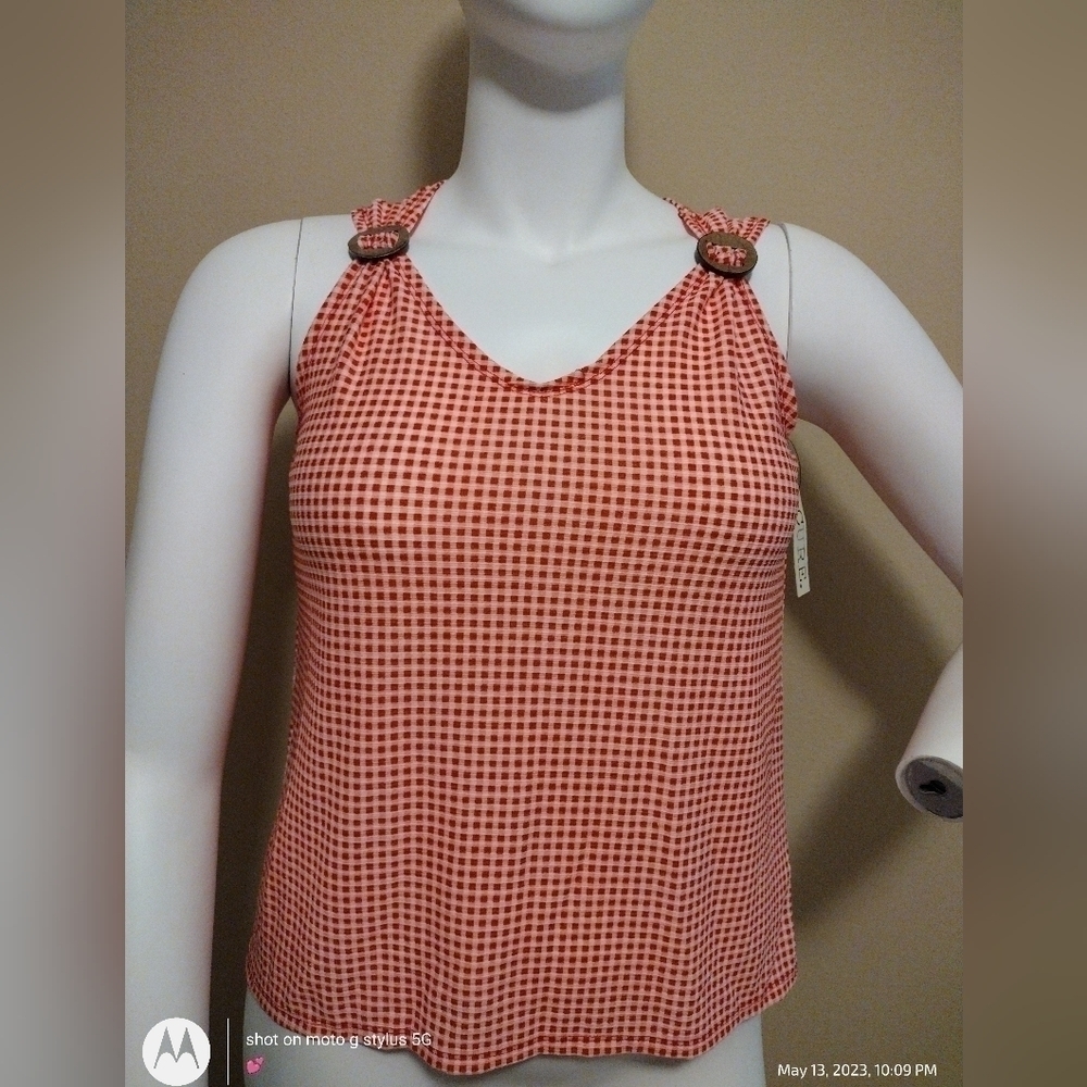 Beautiful‎ Cure Red & White Top Sz S